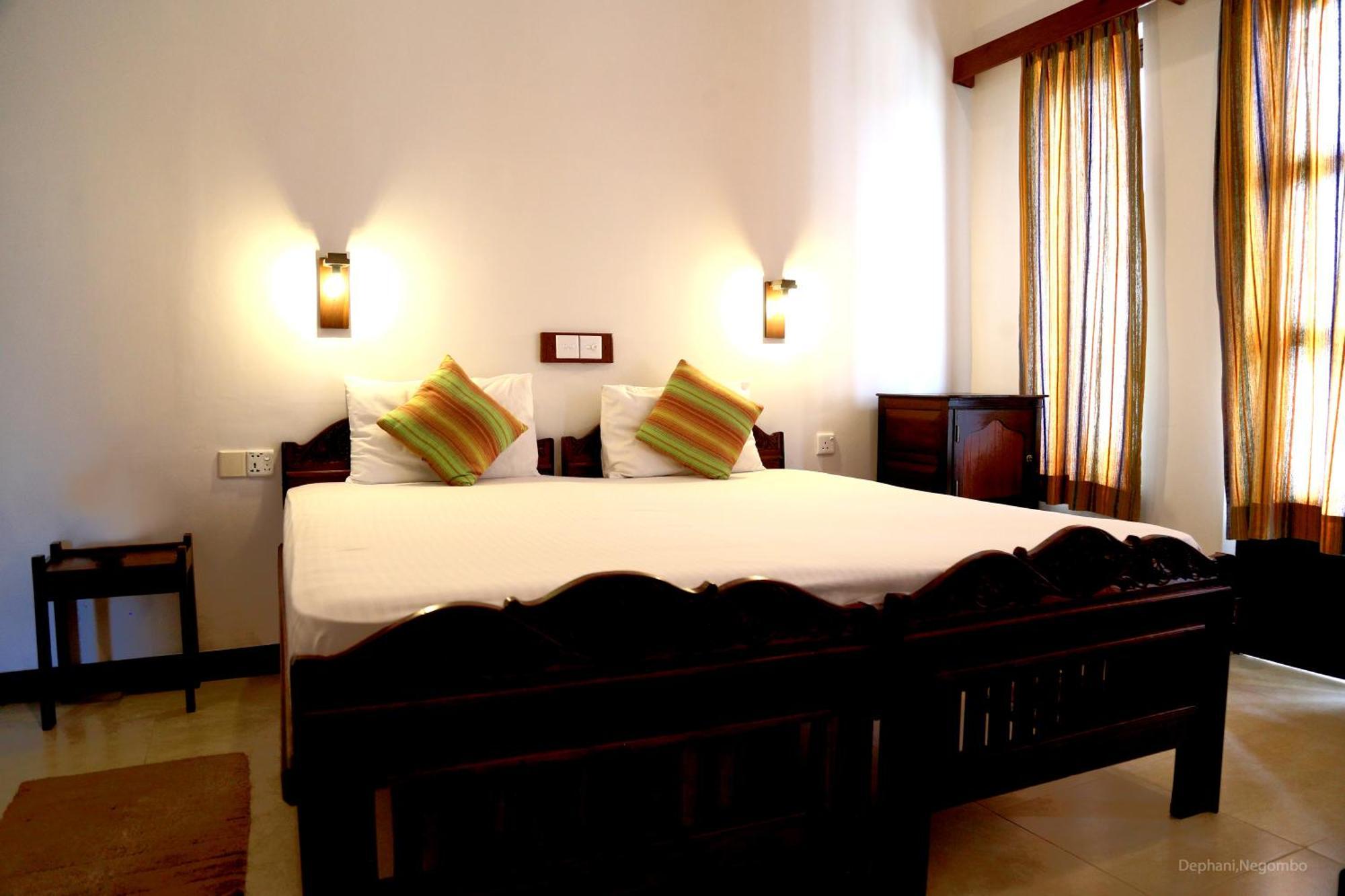 Dephani Beach Hotel Negombo Exterior foto