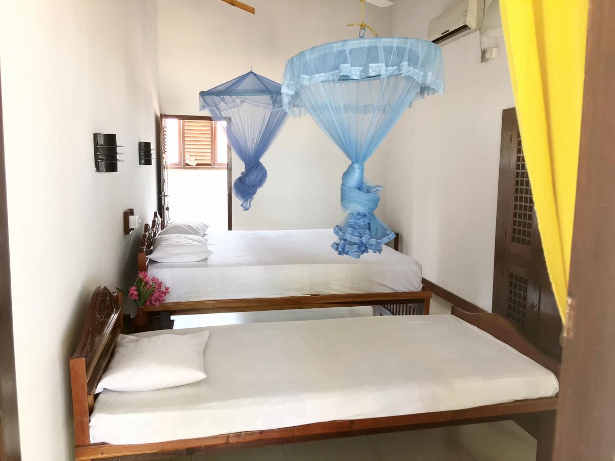 Dephani Beach Hotel Negombo Exterior foto